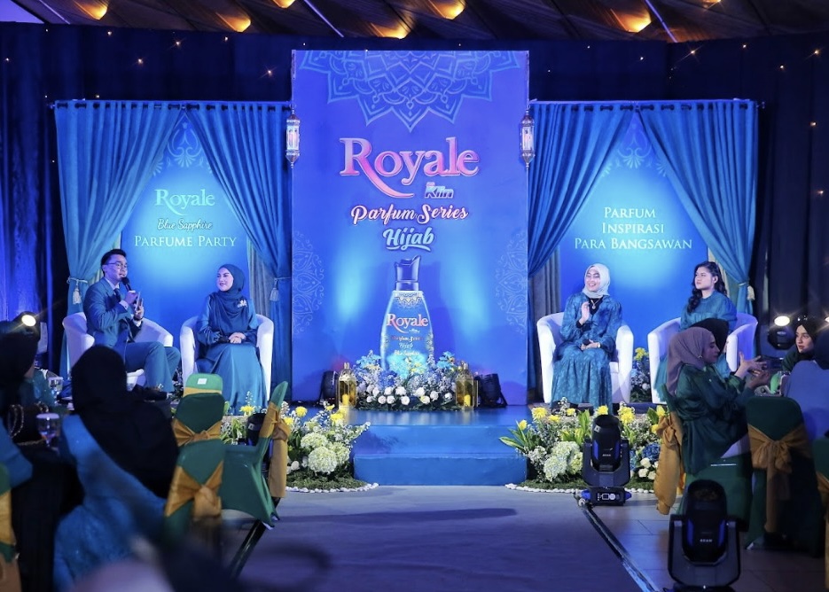 Royale Hijab Blue Sapphire Ajak Ladies Merasakan Inspirasi Wangi Para Bangsawan Dalam Diri Mereka Jakarta, 06 Jan 2020 - Yayasan Wings Peduli Kasih meringankan beban para pengungsi korban banjir Jabodetabek yang terjadi pada awal tahun 2020